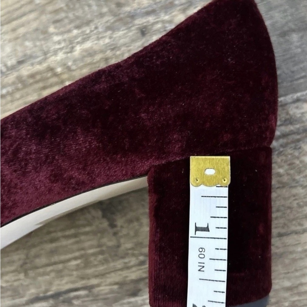 J.Crew women’s US 9.5 burgundy velvet block heel pumps point toe Italy made - Picture 6 of 16